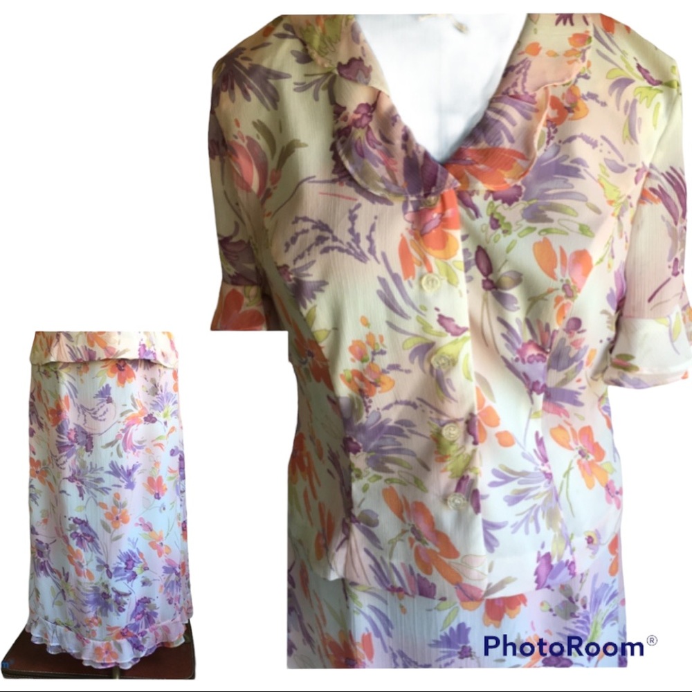 Danny & Nicole Skirt and blouse set Size 8